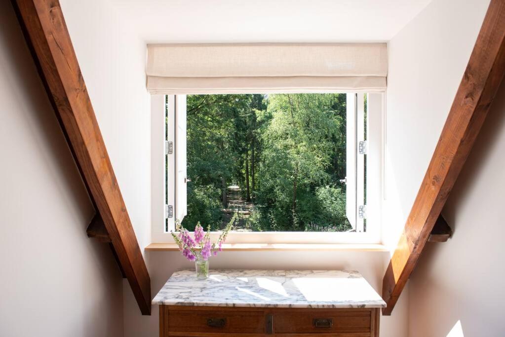 Fantastisch Familiehuis Met Grote Tuin I Bosrijk ลุนเทเรน ภายนอก รูปภาพ