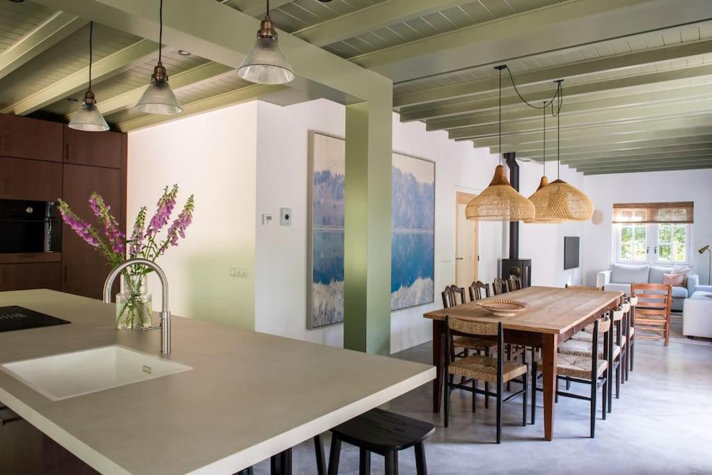 Fantastisch Familiehuis Met Grote Tuin I Bosrijk ลุนเทเรน ภายนอก รูปภาพ